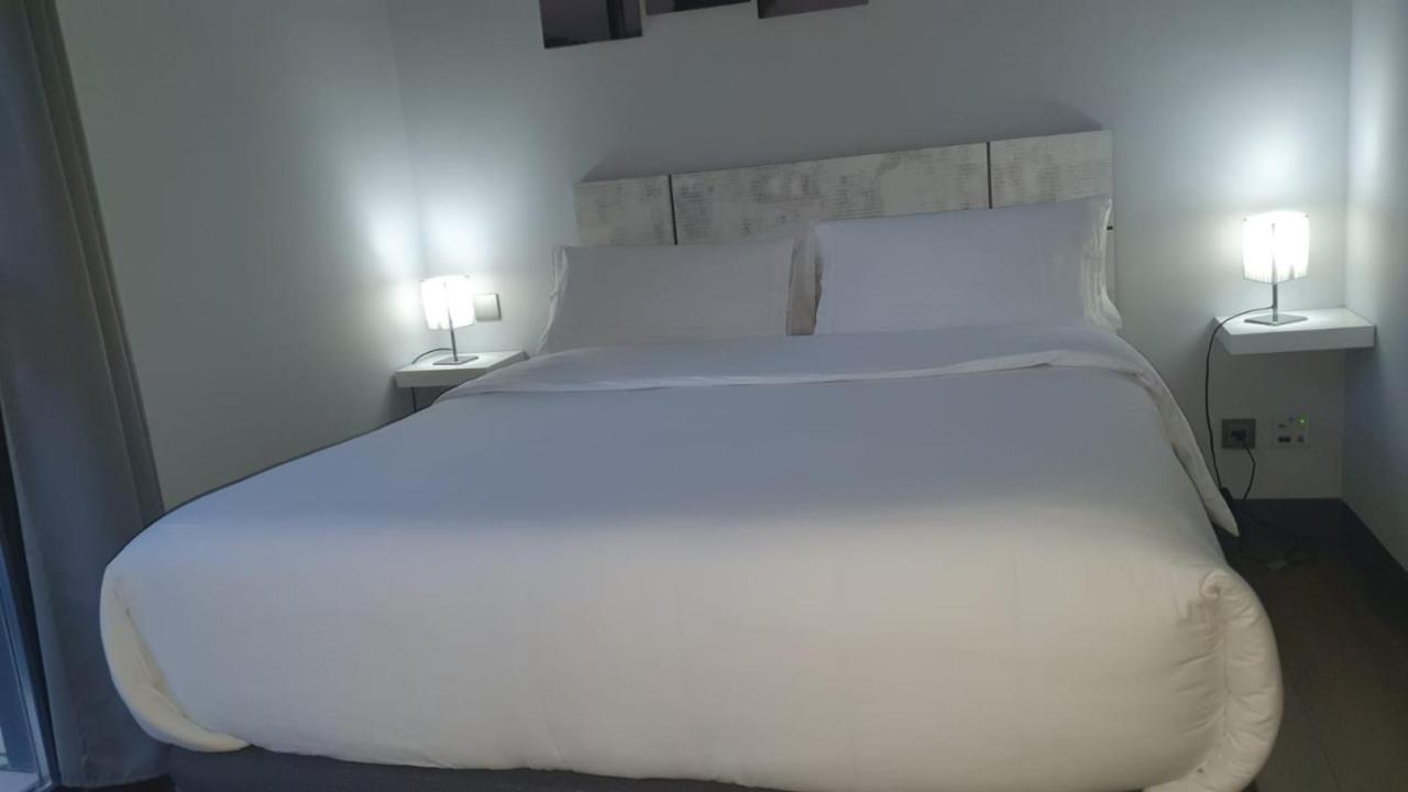 Pozuelo de Alarcón H La Cabana מראה חיצוני תמונה